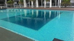 大型泳池如何建造？